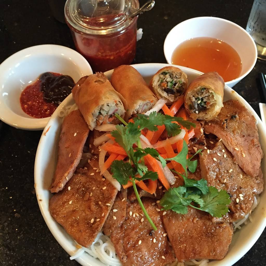 Pho 84 | restaurant | 354 17th St, Oakland, CA 94612, USA | 5108321338 OR +1 510-832-1338