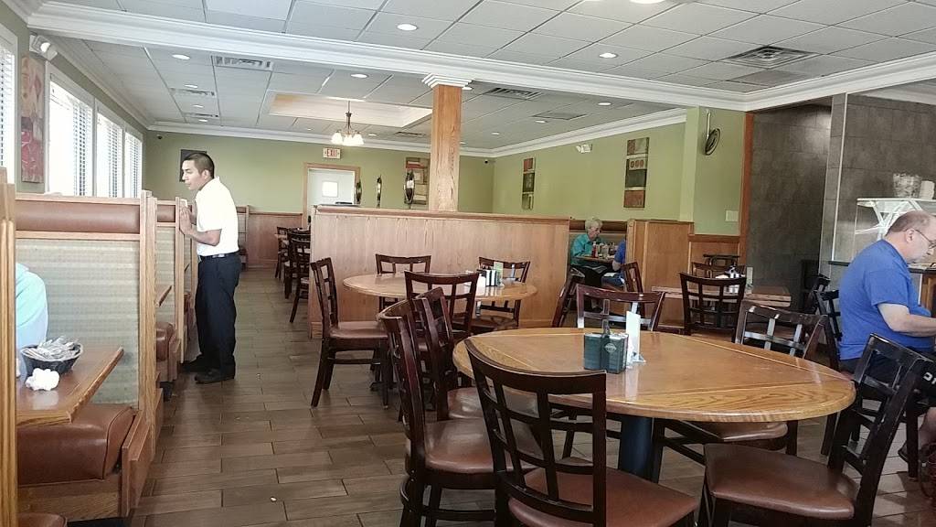 Urbana Garden Family Restaurant | restaurant | 810 W Killarney St, Urbana, IL 61801, USA | 2173281514 OR +1 217-328-1514