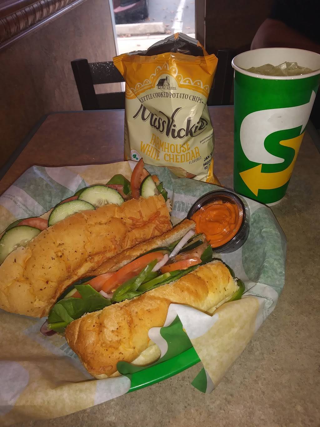 Subway Restaurants | restaurant | 3138 SE Military Dr #108, San Antonio, TX 78235, USA | 2103375782 OR +1 210-337-5782
