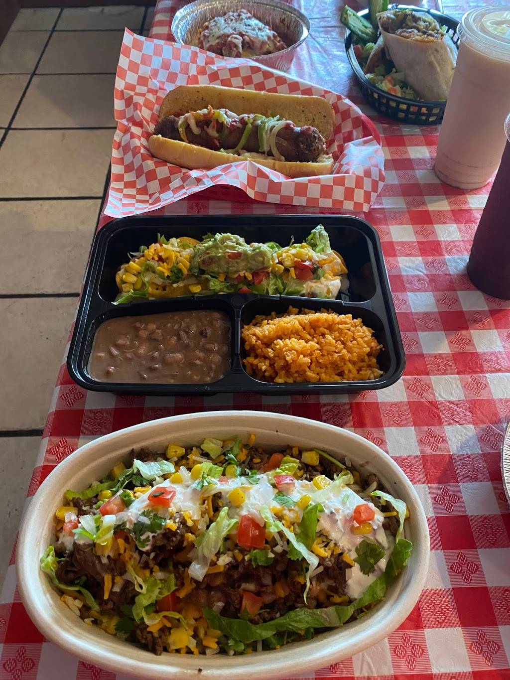 Santoras Mexican & Italian Kitchen | restaurant | 7013 Lithia Pinecrest Rd, Lithia, FL 33547, USA | 8138334998 OR +1 813-833-4998