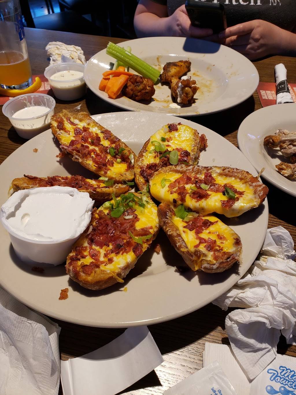 Ale Emporium | restaurant | 997 E County Line Rd Suite B, Greenwood, IN 46143, USA | 3173001560 OR +1 317-300-1560