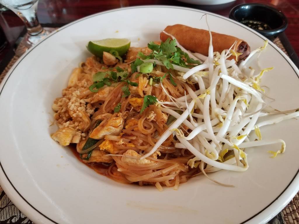 Bangkok Downtown | restaurant | 131 E Innes St, Salisbury, NC 28144, USA | 7046036253 OR +1 704-603-6253