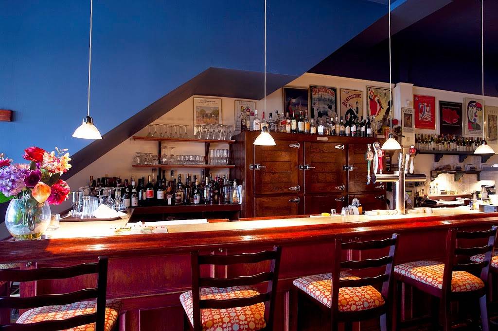 Merlot Restaurant | restaurant | 2994 Bloor St W, Etobicoke, ON M8X 1C2, Canada | 4162360081 OR +1 416-236-0081