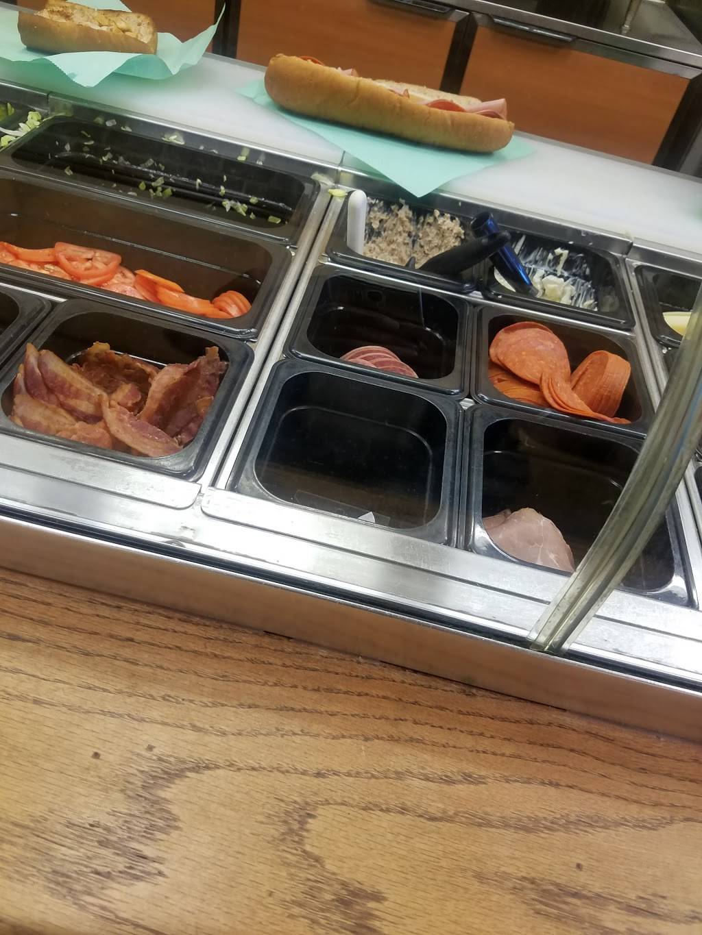 Subway Restaurants | restaurant | 9358 Lanham Severn Rd, Seabrook, MD 20706, USA | 3014595336 OR +1 301-459-5336