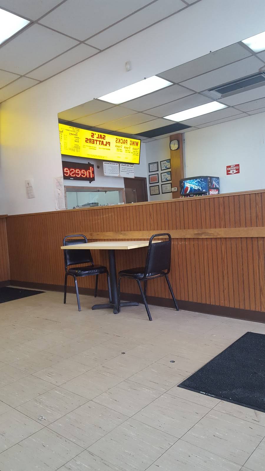 Sals Birdland Restaurant | restaurant | 309 East Ridge Road, Rochester, NY 14621, USA | 5855444171 OR +1 585-544-4171