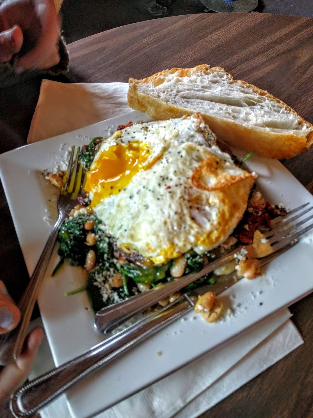 Colangelos | bakery | 207 21st St, Pittsburgh, PA 15222, USA | 4122817080 OR +1 412-281-7080