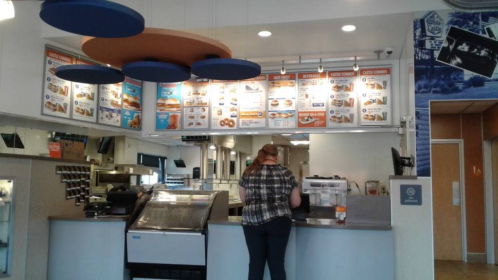 White Castle | restaurant | 3701 7th Street Rd, Louisville, KY 40216, USA | 5023632605 OR +1 502-363-2605