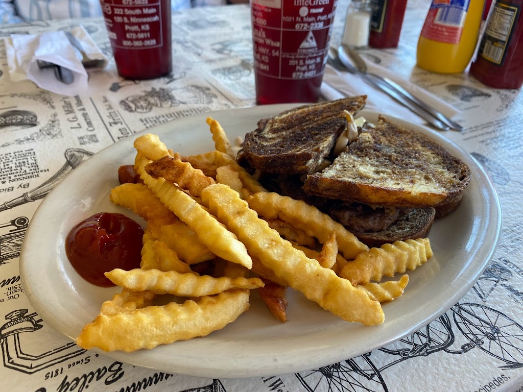 Ricks Restaurant | restaurant | 20005 US-54, Pratt, KS 67124, USA | 6206723681 OR +1 620-672-3681