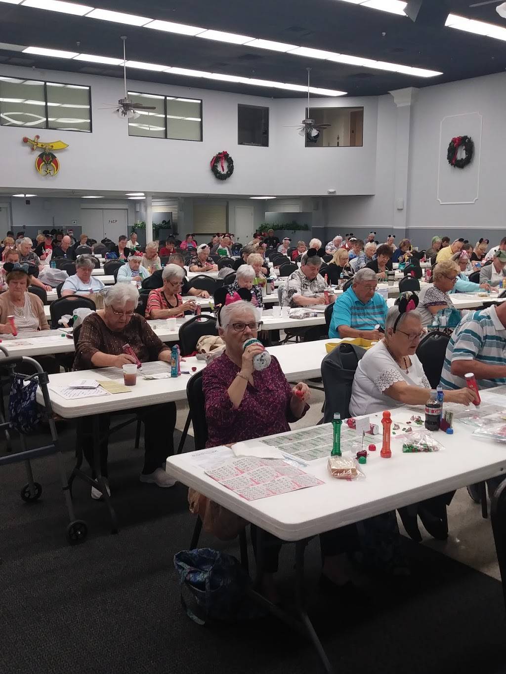 Hometown Heroes Bar and Grill | restaurant | 600 N Beneva Rd, Sarasota, FL 34232, USA | 9413654412 OR +1 941-365-4412