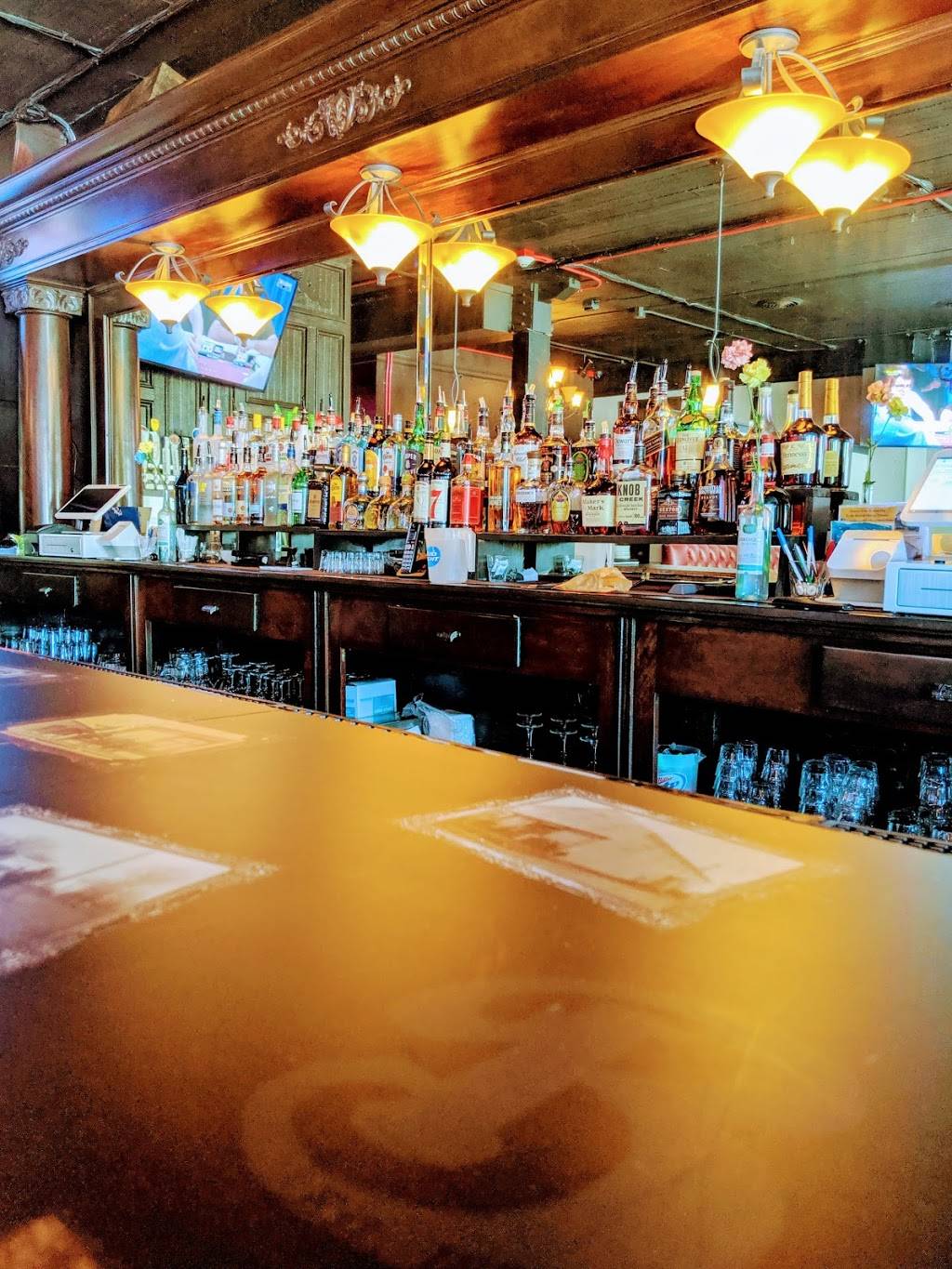 Bartlett Tap | restaurant | 113 W Railroad Ave, Bartlett, IL 60103, USA | 6308556622 OR +1 630-855-6622