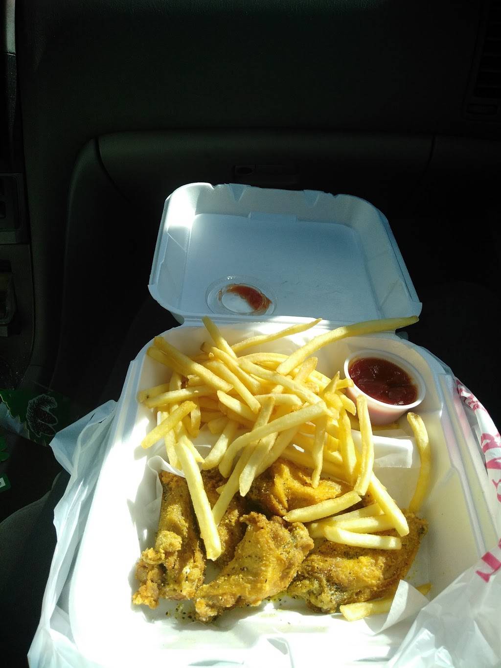 American Buffalo Wings Grilled Fish and Subs | restaurant | 632 E Southside Plaza, Richmond, VA 23224, USA | 8042329464 OR +1 804-232-9464