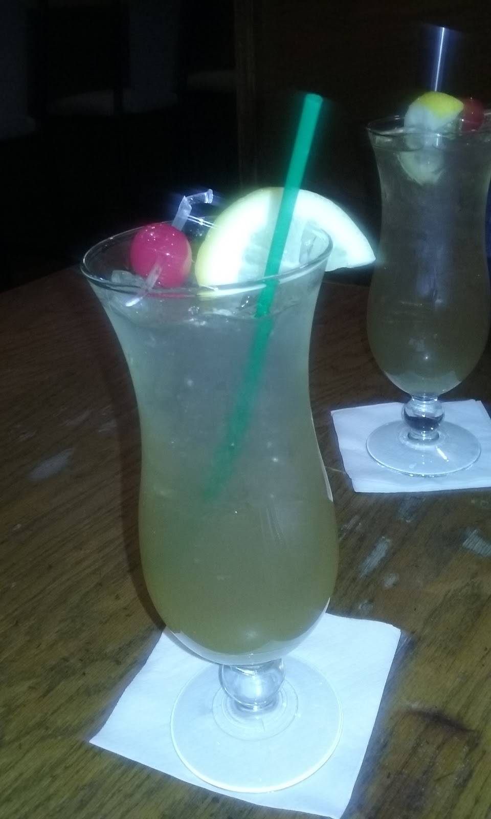 Oak Leaf Lounge | restaurant | 7412 Harrison St, Forest Park, IL 60130, USA | 7083660059 OR +1 708-366-0059