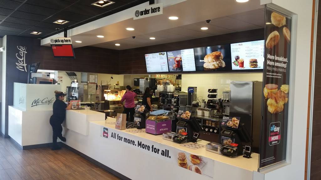McDonalds | cafe | 137 Canyon Dr, Oceanside, CA 92054, USA | 7604333669 OR +1 760-433-3669