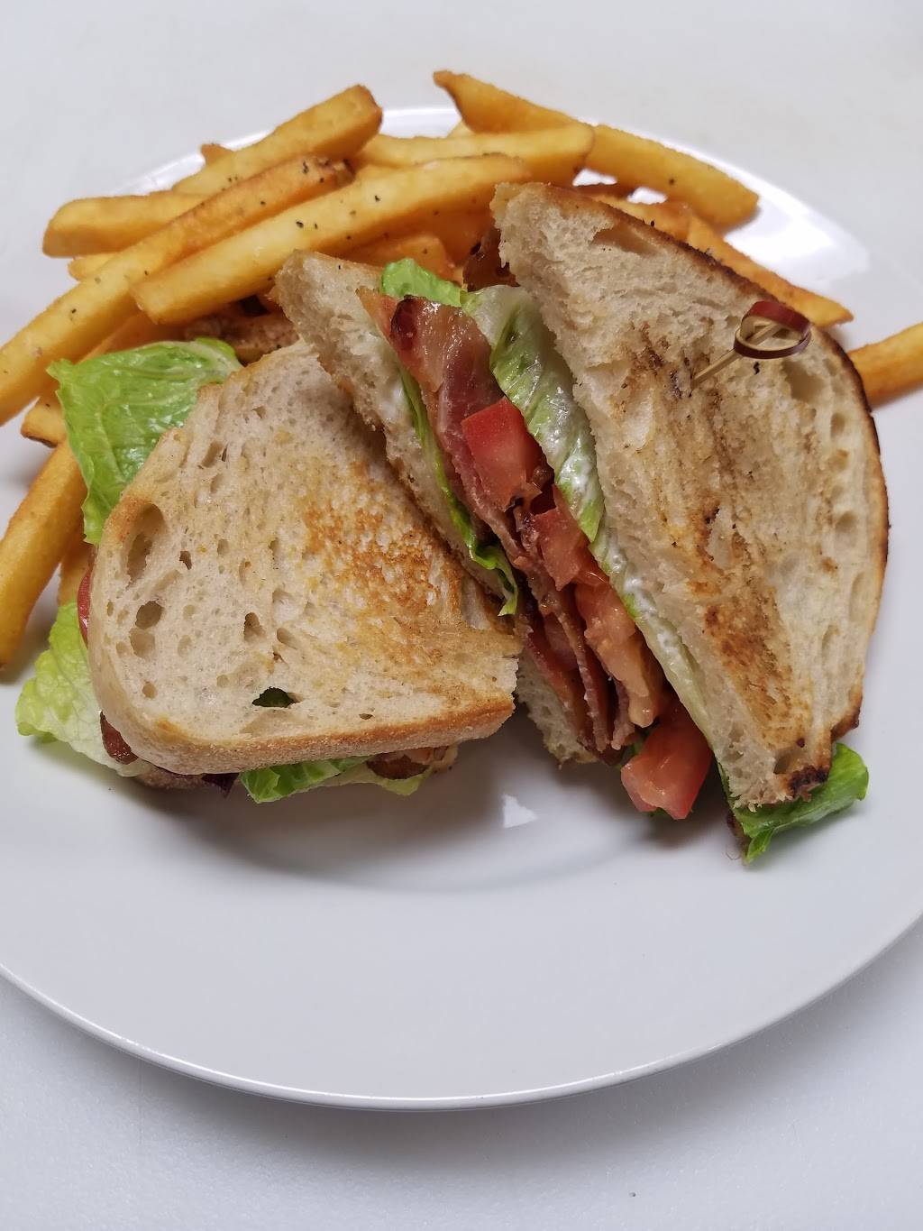 The Explorium Brewpub | restaurant | 5300 S 76th St #1450a, Greendale, WI 53129, USA | 4144231365 OR +1 414-423-1365