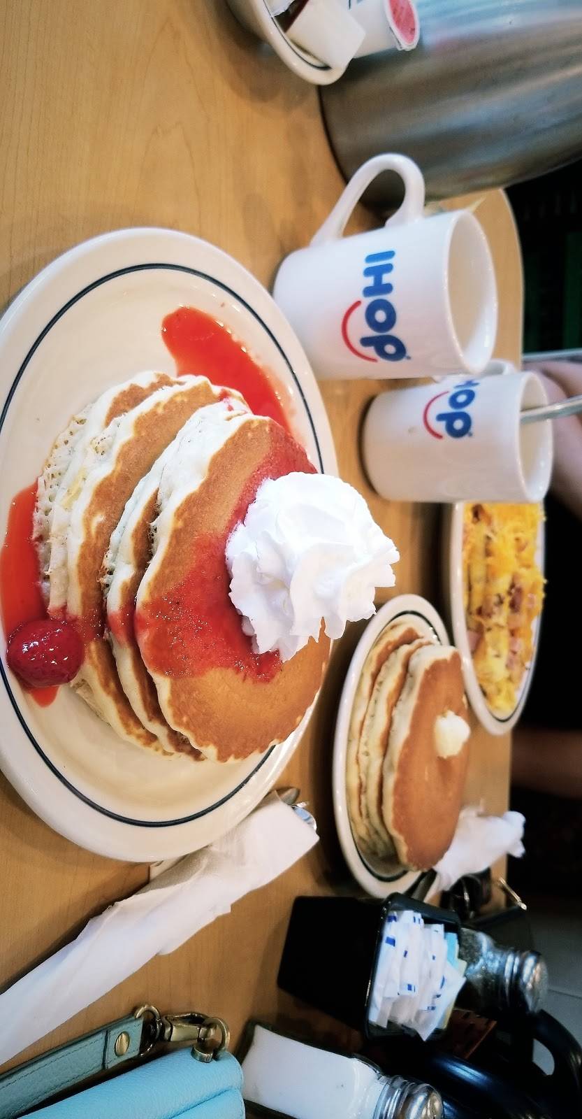 IHOP | restaurant | 25402 Rockaway Blvd, Rosedale, NY 11422, USA | 7189786689 OR +1 718-978-6689