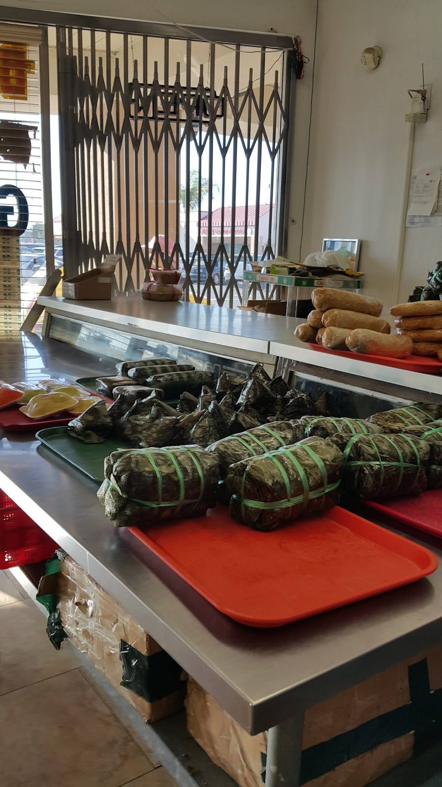 Đức Hương Giò Chả | restaurant | 13880 Brookhurst St, Garden Grove, CA 92843, USA | 7145305503 OR +1 714-530-5503