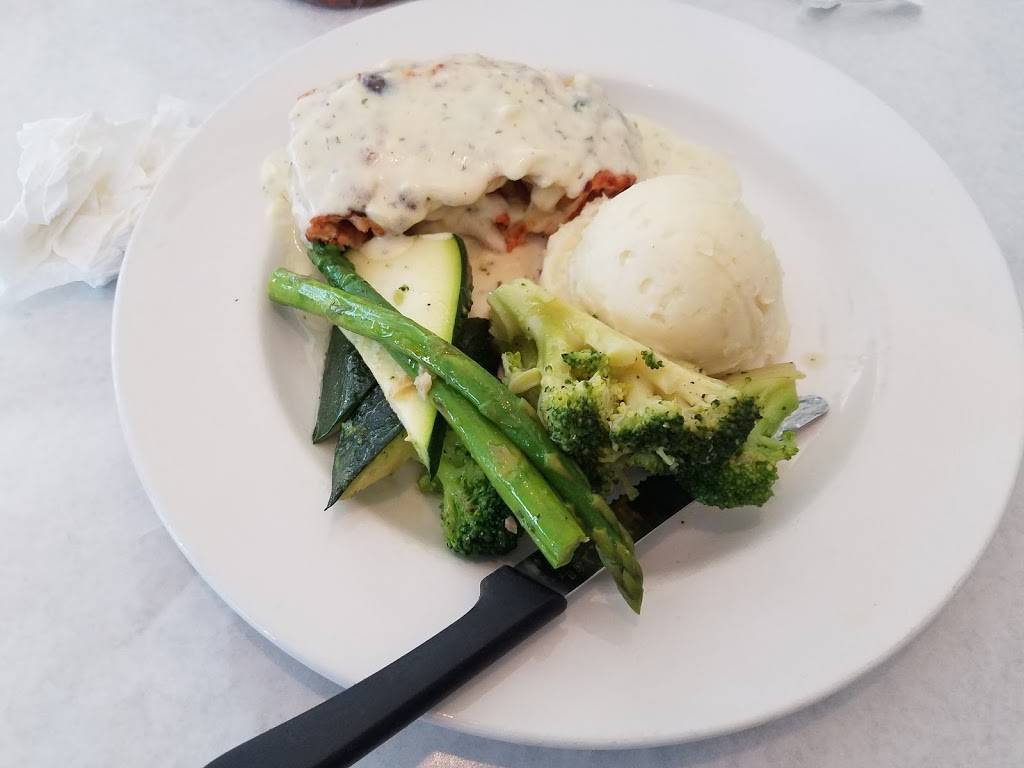 Mike & Nates House of Seafood | restaurant | 940 E Dominguez St, Carson, CA 90746, USA | 3109659799 OR +1 310-965-9799