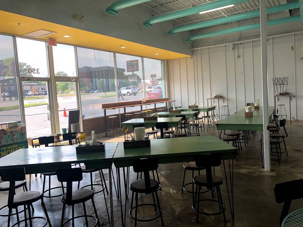 Lemonade House Grille | restaurant | 350 N Kingshighway St, Cape Girardeau, MO 63701, USA | 5738031380 OR +1 573-803-1380