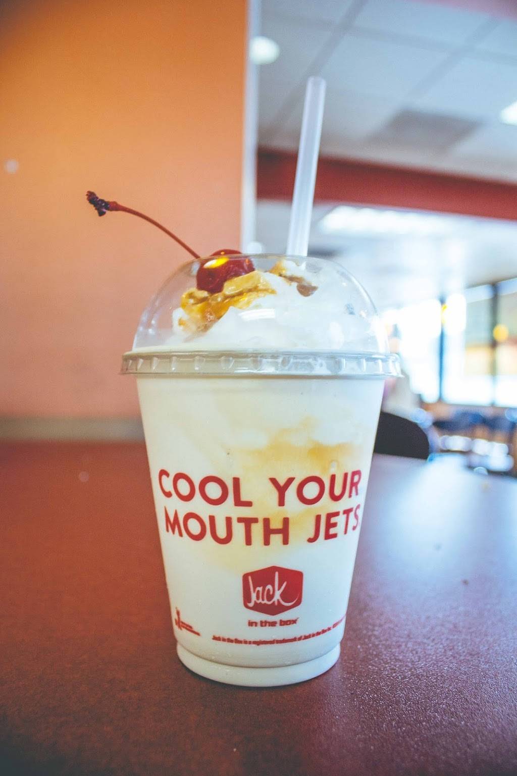 Jack in the Box | restaurant | 1243 N Highland Ave, Hollywood, CA 90038, USA | 3234617605 OR +1 323-461-7605