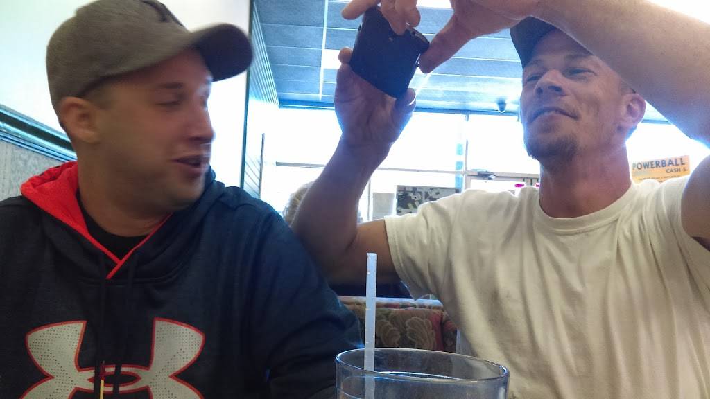 Johns family restaurant | restaurant | 1065 N Church St, Hazleton, PA 18202, USA | 5704558133 OR +1 570-455-8133