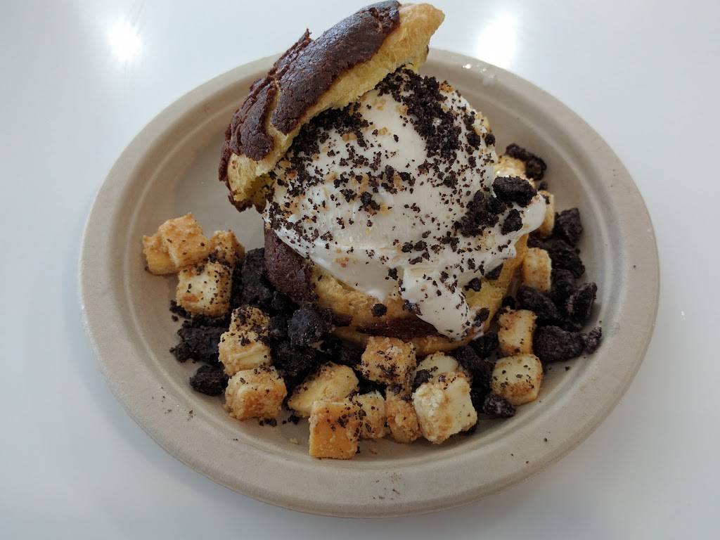 CHOUX CREME | restaurant | 115 E. COMMONWEALTH A, Fullerton, CA 92832, USA | 7147386022 OR +1 714-738-6022