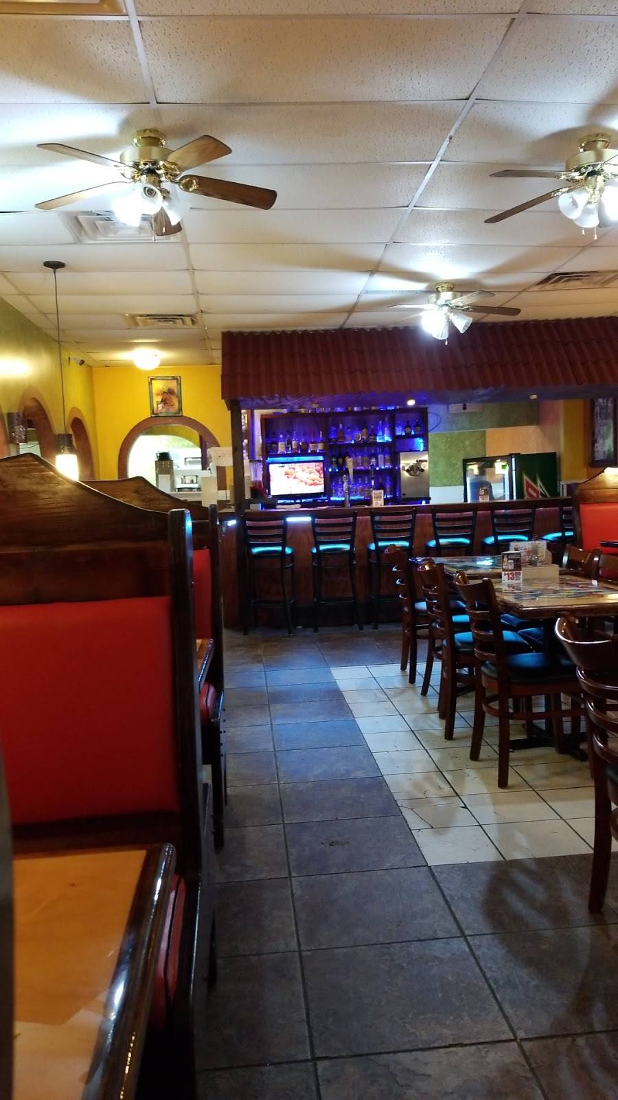 The Charro Mexican Grill | restaurant | 440 N Grundy Quarles Hwy B, Gainesboro, TN 38562, USA | 9312685006 OR +1 931-268-5006