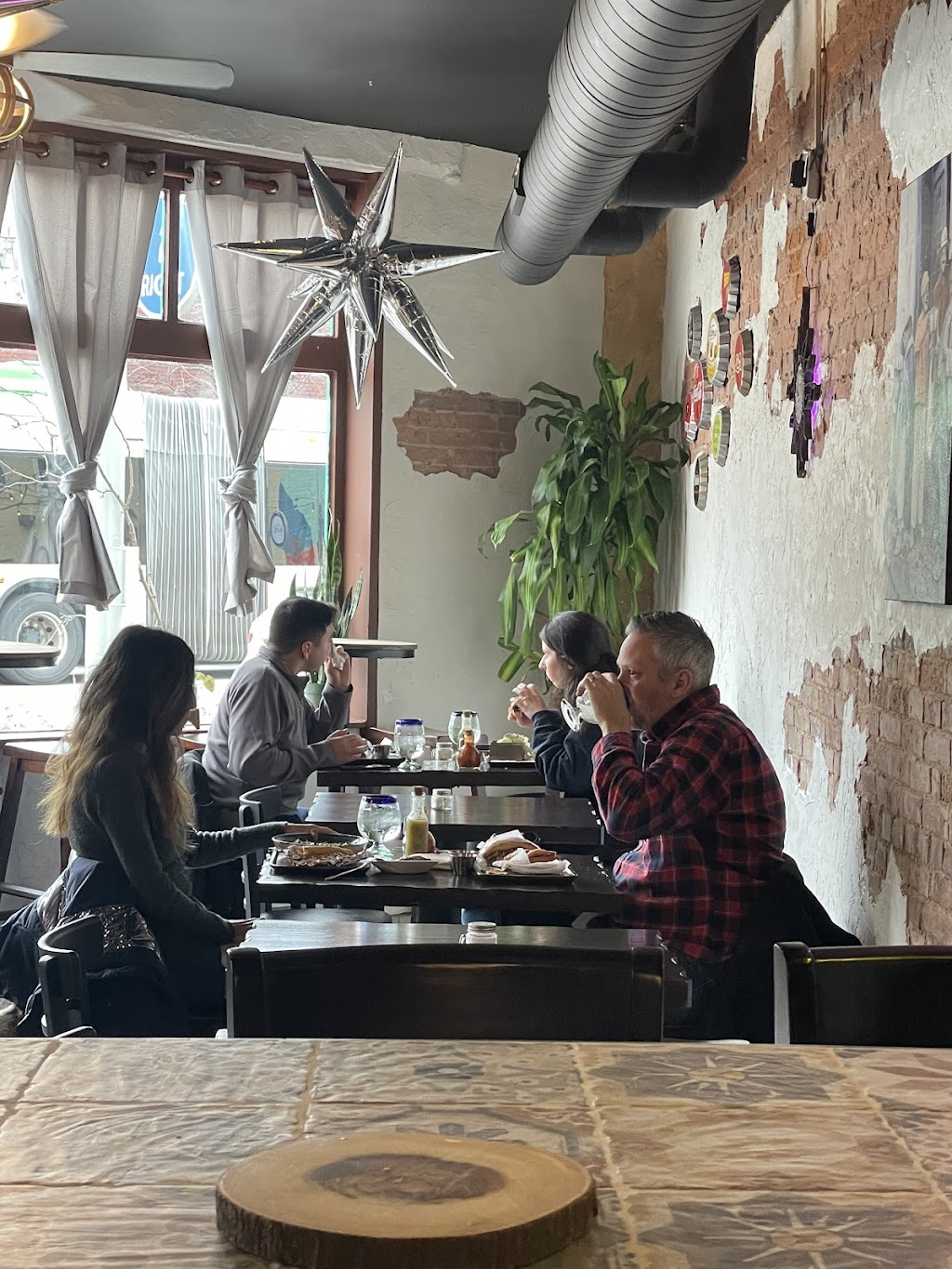 La Eskina Indy | restaurant | 641 Virginia Ave, Indianapolis, IN 46203, USA | 3174929467 OR +1 317-492-9467