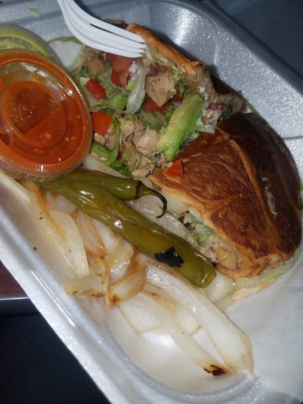 Tacos Gone Mobile | restaurant | 13605 N 20th St, Tampa, FL 33613, USA | 8134582679 OR +1 813-458-2679