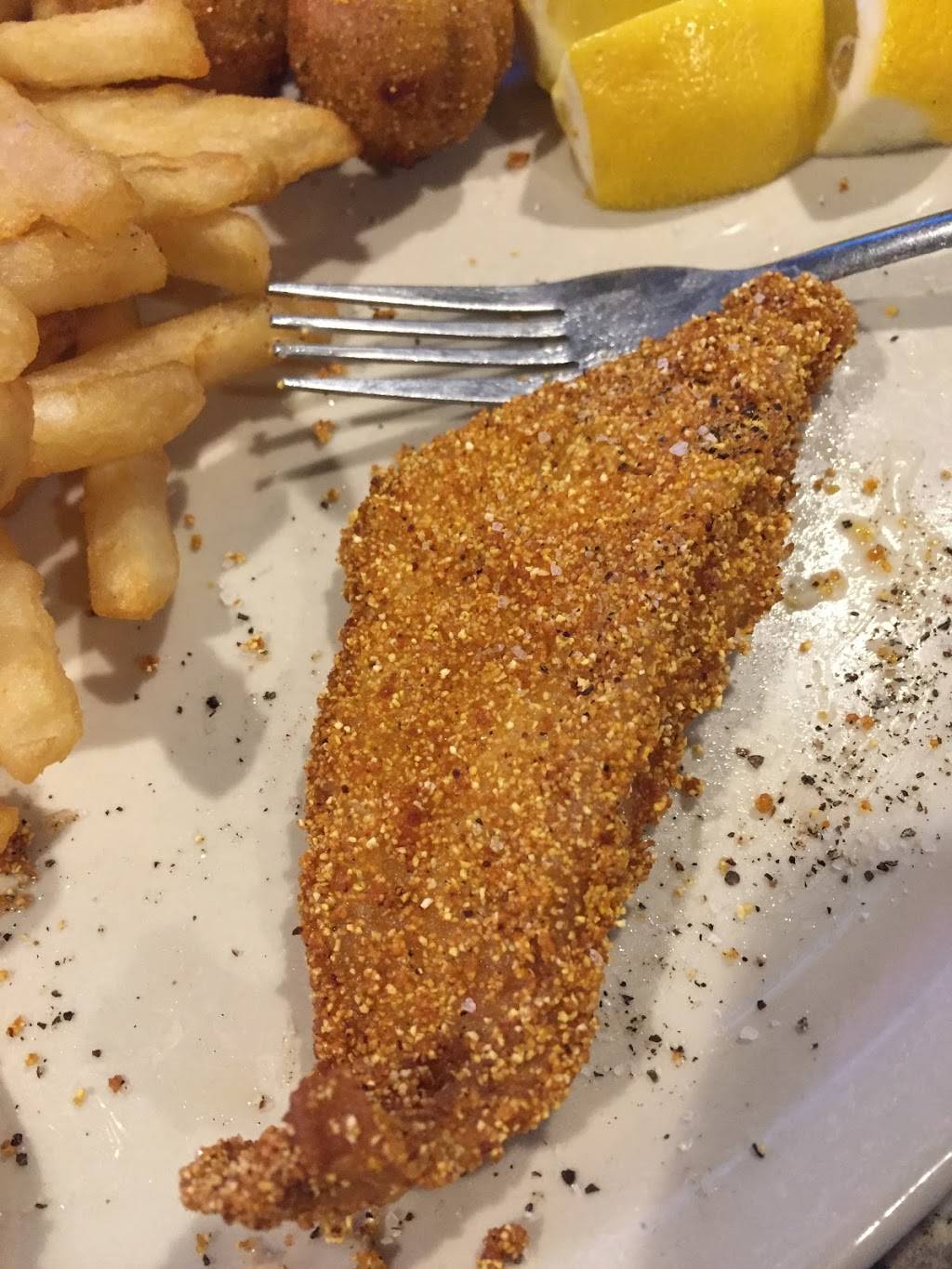 Mikes Sports Grille | restaurant | 517 E Gore Blvd, Lawton, OK 73501, USA | 5803573080 OR +1 580-357-3080