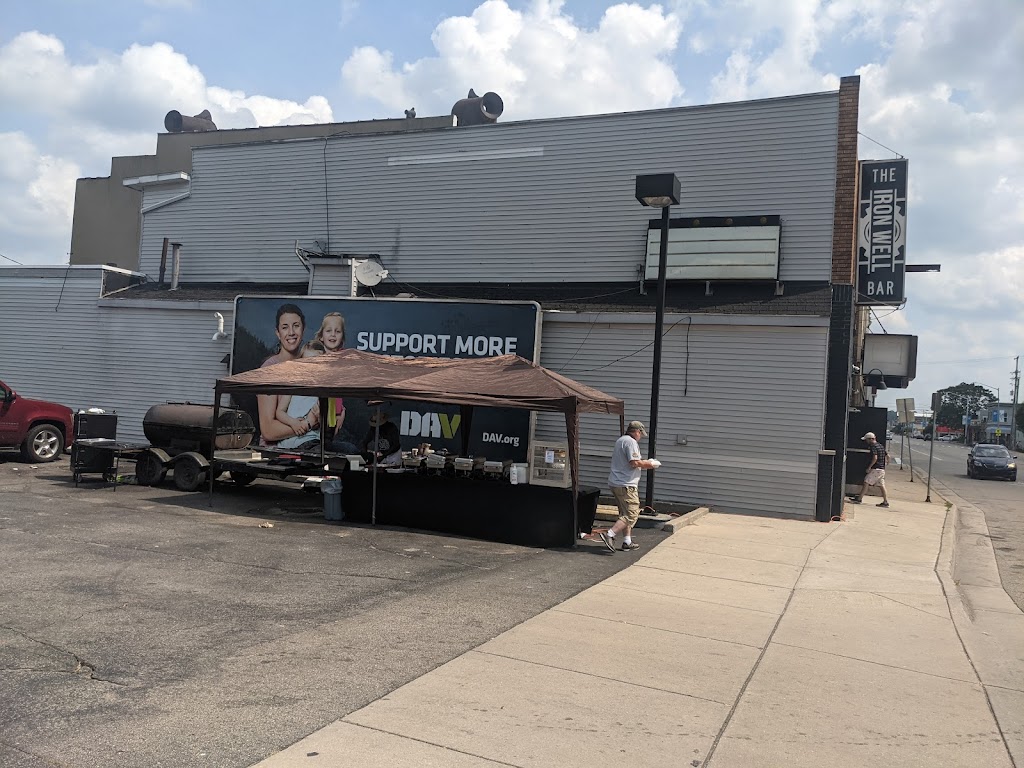 The Iron Well | restaurant | 741 Leonard St NW, Grand Rapids, MI 49504, USA | 6164548028 OR +1 616-454-8028