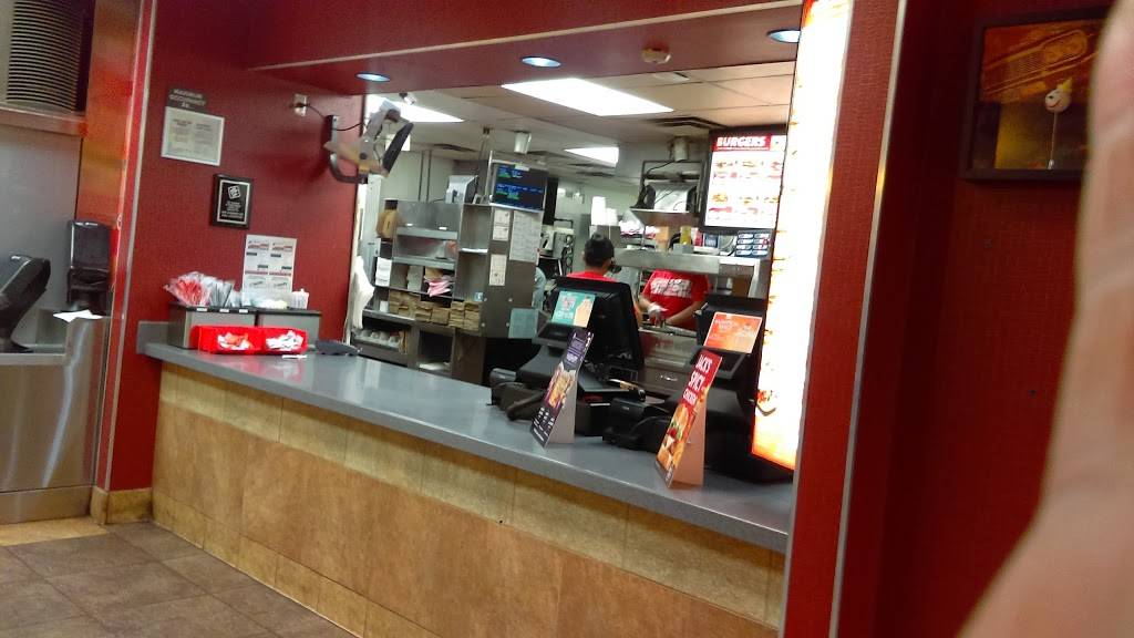 Jack in the Box | restaurant | 8951 N 19th Ave, Phoenix, AZ 85021, USA | 6029440710 OR +1 602-944-0710