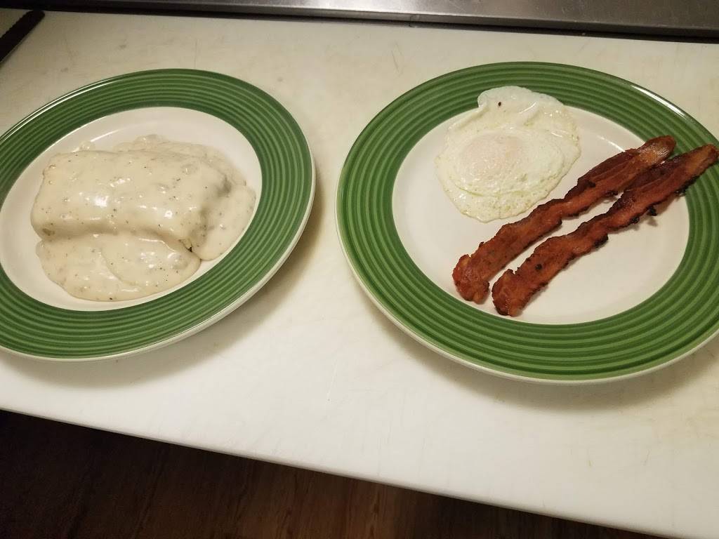 GINNYS PLACE | restaurant | 402 Wayne St, Niles, MI 49120, USA | 2696844175 OR +1 269-684-4175