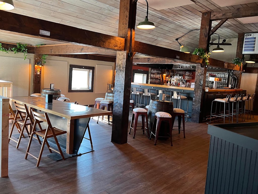 Rapscallion Pub | restaurant | 3 Arnold Rd, Sturbridge, MA 01518, USA | 5083477500 OR +1 508-347-7500