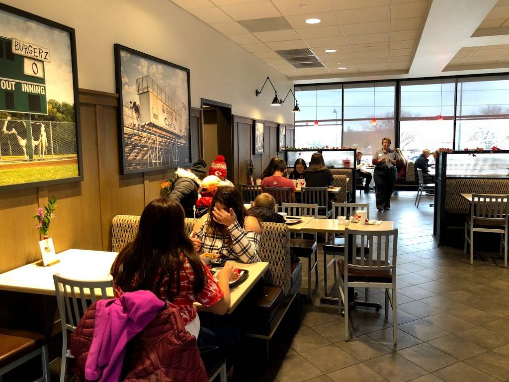Chick-fil-A | restaurant | 4212 E Washington Ave, Madison, WI 53704, USA | 6082452045 OR +1 608-245-2045