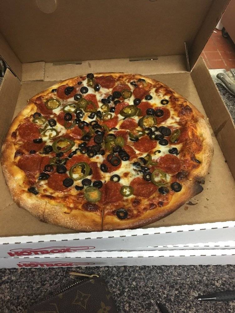 Michaels Pizza | meal delivery | 5669 Las Virgenes Rd, Calabasas, CA 91302, USA | 8188800100 OR +1 818-880-0100