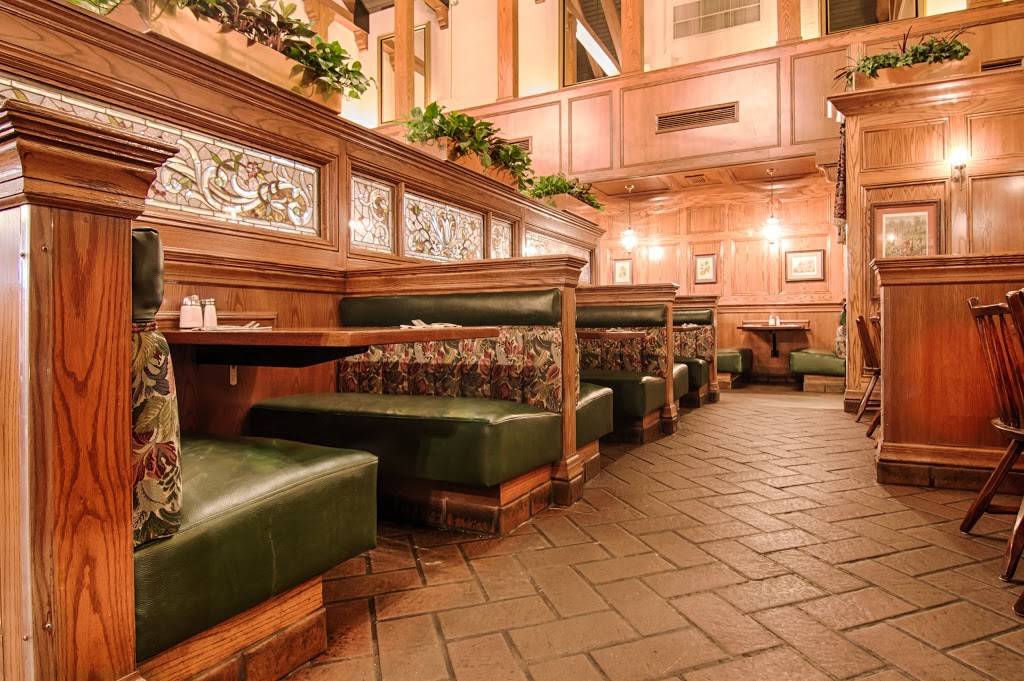 Walker Bros. Original Pancake House | bakery | 200 Marriott Dr, Lincolnshire, IL 60069, USA | 8476342220 OR +1 847-634-2220