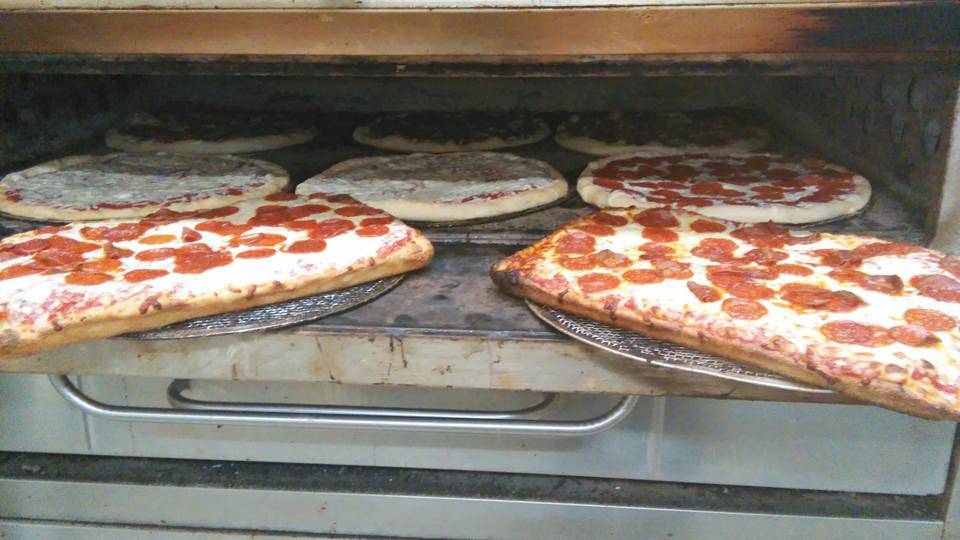 Stevos Pizza | restaurant | 1019 State St, Erie, PA 16501, USA | 8144542418 OR +1 814-454-2418