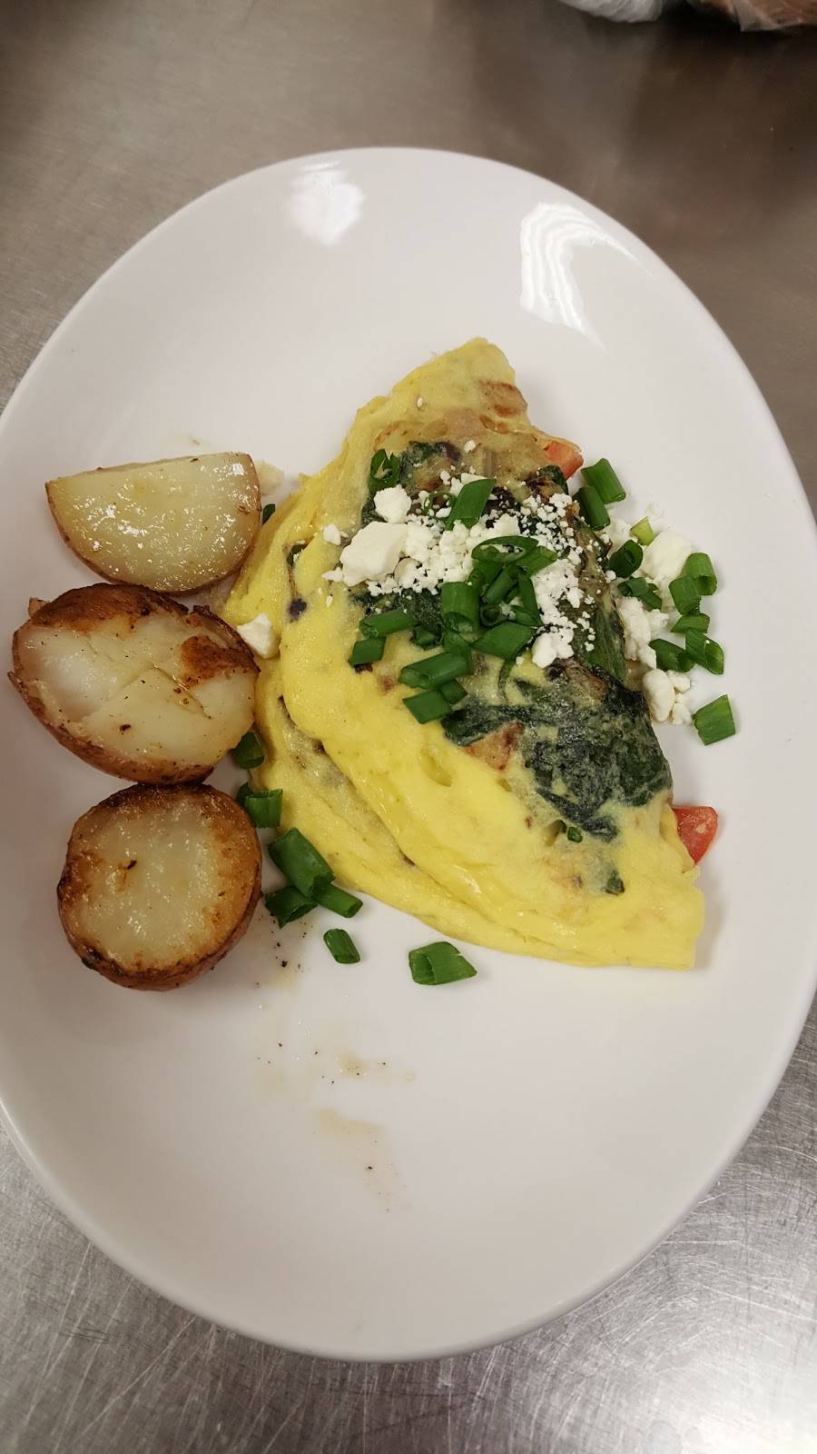 Cafe 32 | restaurant | 2485 Coats, Elmira, MI 49730, USA | 2315462007 OR +1 231-546-2007