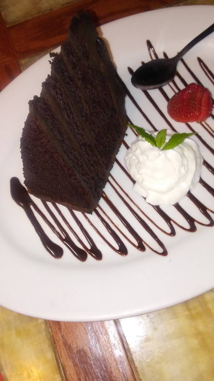 Bar Louie | night club | 200 E W Rand Rd, Mt Prospect, IL 60056, USA | 8473943456 OR +1 847-394-3456