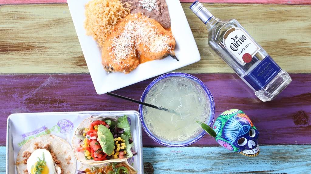 Cantina Louie | restaurant | 10 Palm Harbor Village Way W, Palm Coast, FL 32137, USA | 3865854112 OR +1 386-585-4112