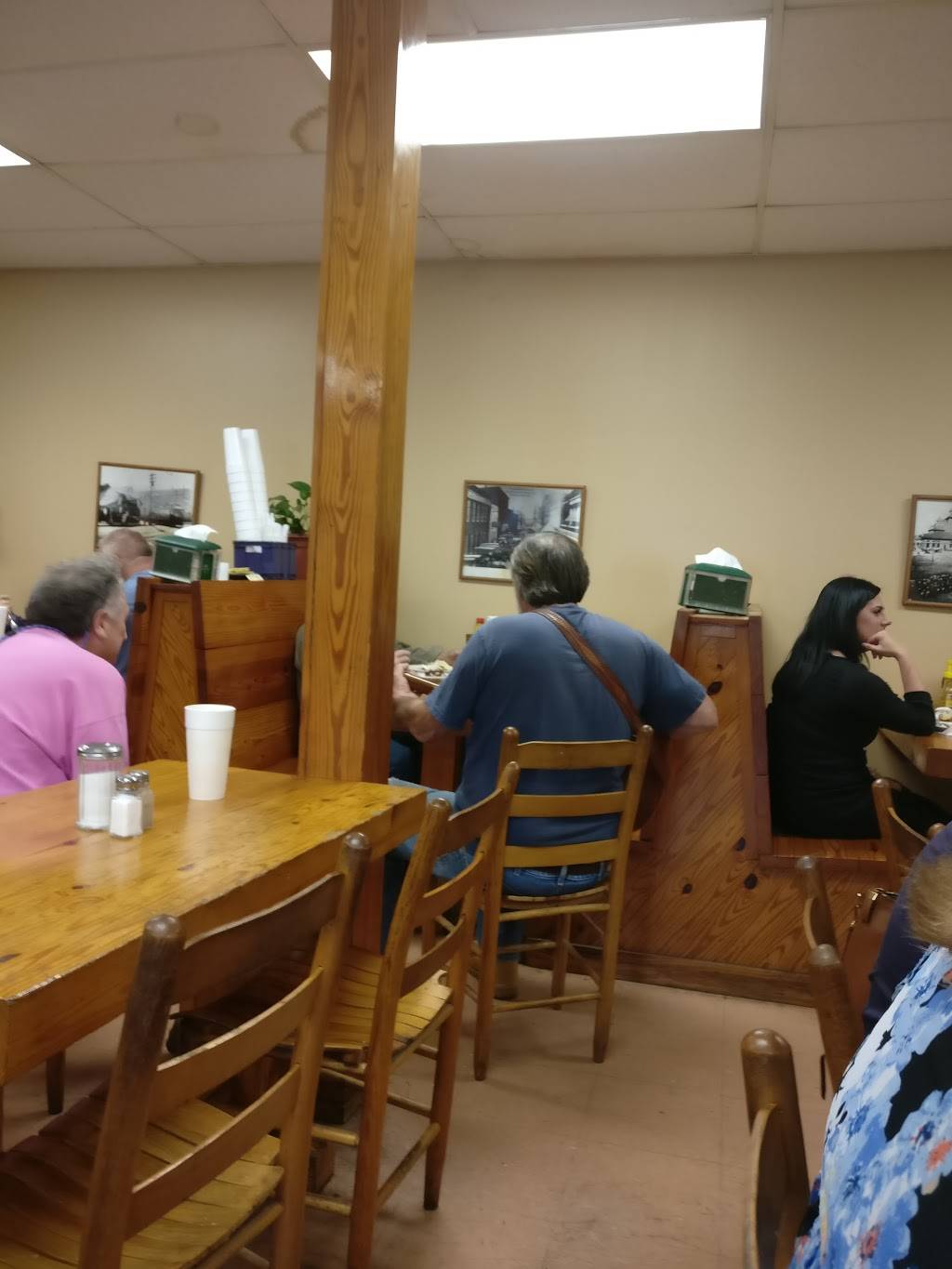 Cedar House Cafeteria | restaurant | 1001 Cedar St, Birmingham, AL 35217, USA | 2058411001 OR +1 205-841-1001