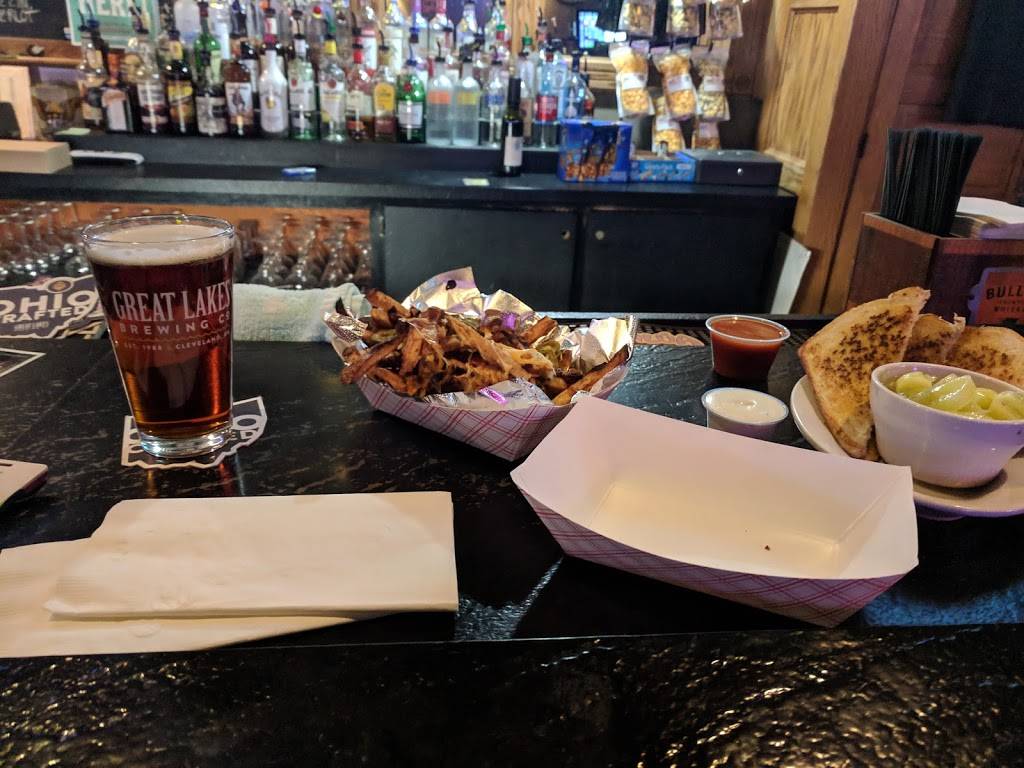 Shakers Backyard Bar & Grill | restaurant | 8942 Youngstown - Pittsburgh Rd, Poland, OH 44514, USA | 3307572476 OR +1 330-757-2476