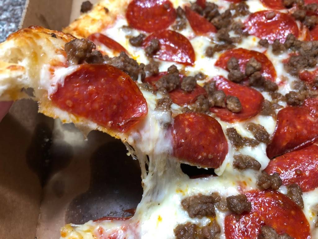 Dans Pizza ”In The Mont” | restaurant | 12373 Scarsdale Blvd Suite C, Houston, TX 77089, USA | 2813699000 OR +1 281-369-9000