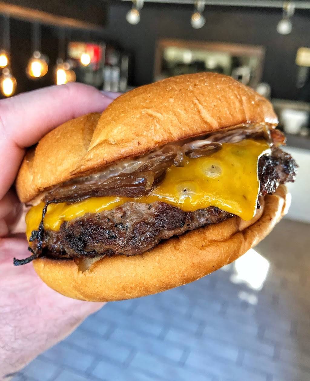 Smoqehouse | restaurant | 1701 Gulf Dr N, Bradenton Beach, FL 34217, USA | 9412425340 OR +1 941-242-5340