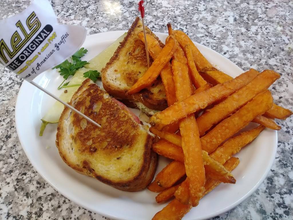 Mels The Original | restaurant | 1592-1598 Gateway Blvd, Fairfield, CA 94533, USA | 7074254452 OR +1 707-425-4452