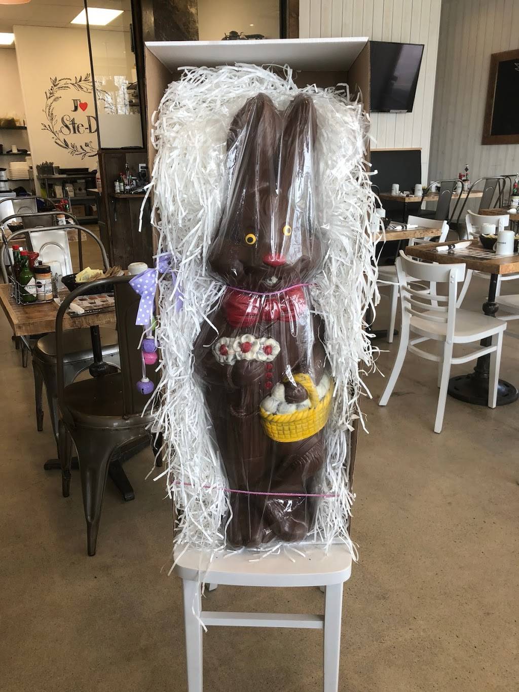 Loeufrier Ste-Dorothée | restaurant | 59 Boulevard Samson, Laval, QC H7X 3E6, Canada | 4506895959 OR +1 450-689-5959