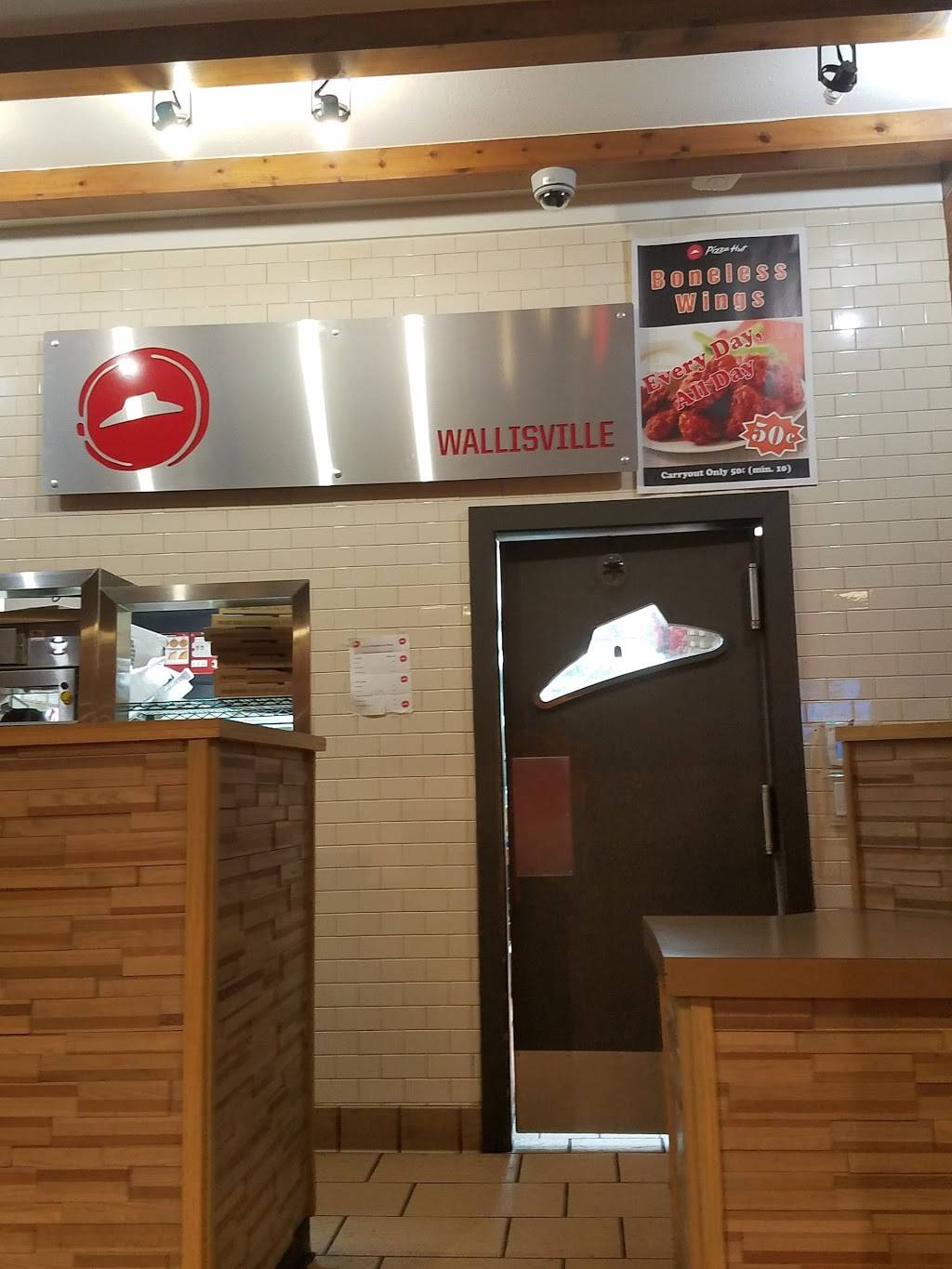 Pizza Hut | restaurant | 15325 Wallisville Rd, Houston, TX 77049, USA | 2814587929 OR +1 281-458-7929