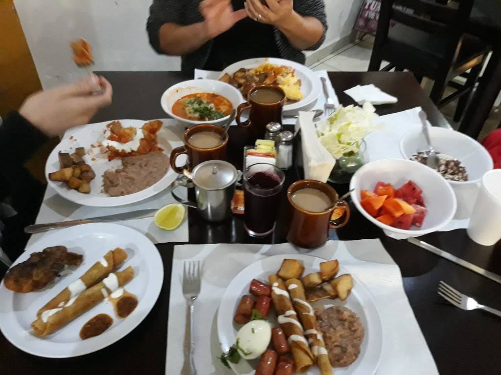 Del Mar Inn Restaurant | restaurant | Paseo Playas de Tijuana 116, Terrazas de Mendoza, 22504 Tijuana, B.C., Mexico | 016646809605 OR +52 664 680 9605