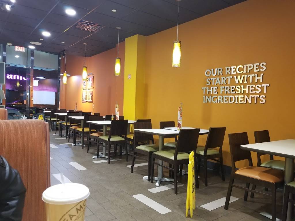 Pollo Campero | meal takeaway | 1590 Westchester Ave, Bronx, NY 10472, USA | 7185424736 OR +1 718-542-4736