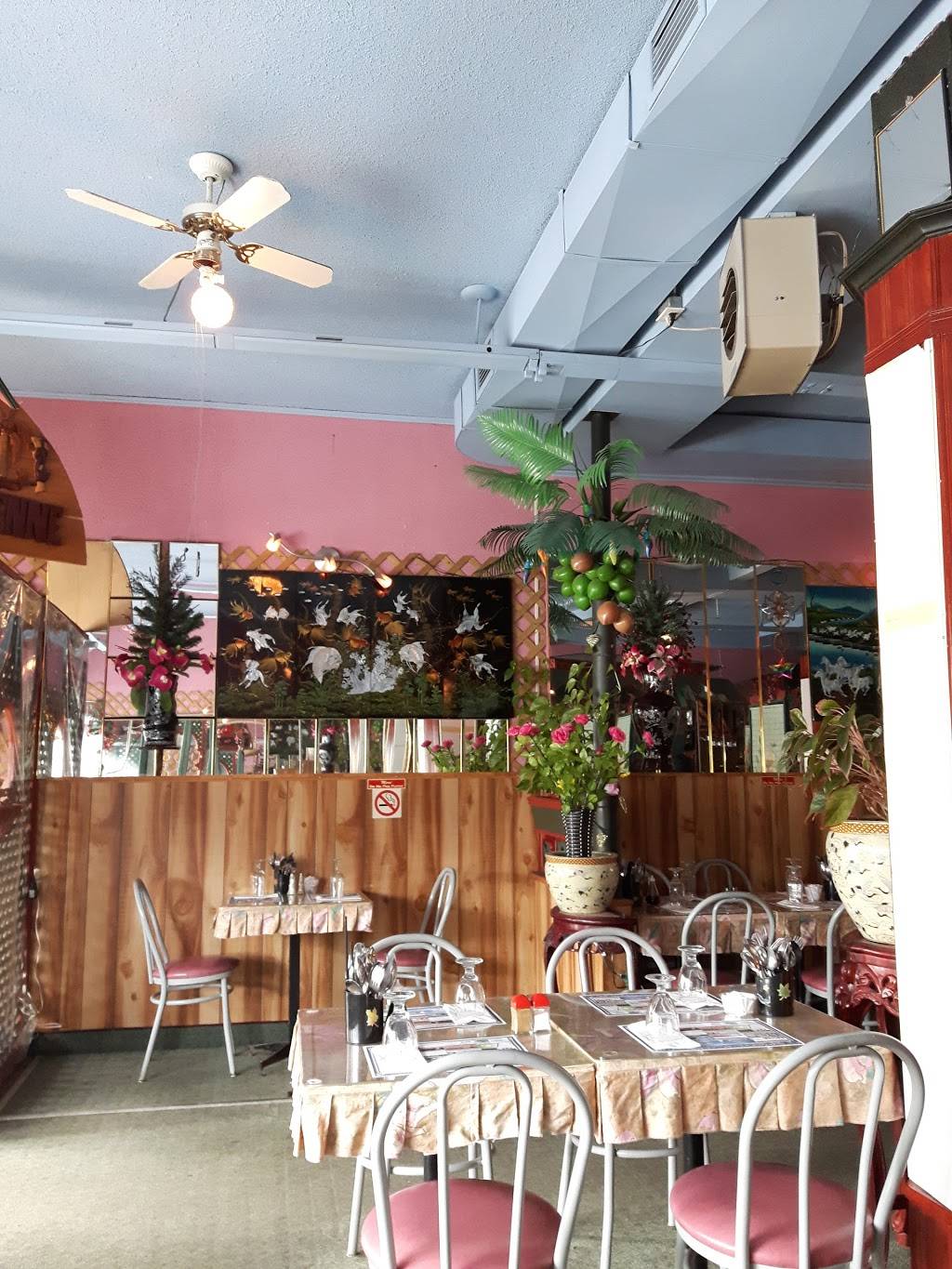 Restaurant Saigon | restaurant | 425 Rue Hériot, Drummondville, QC J2B 1B4, Canada | 8194784397 OR +1 819-478-4397